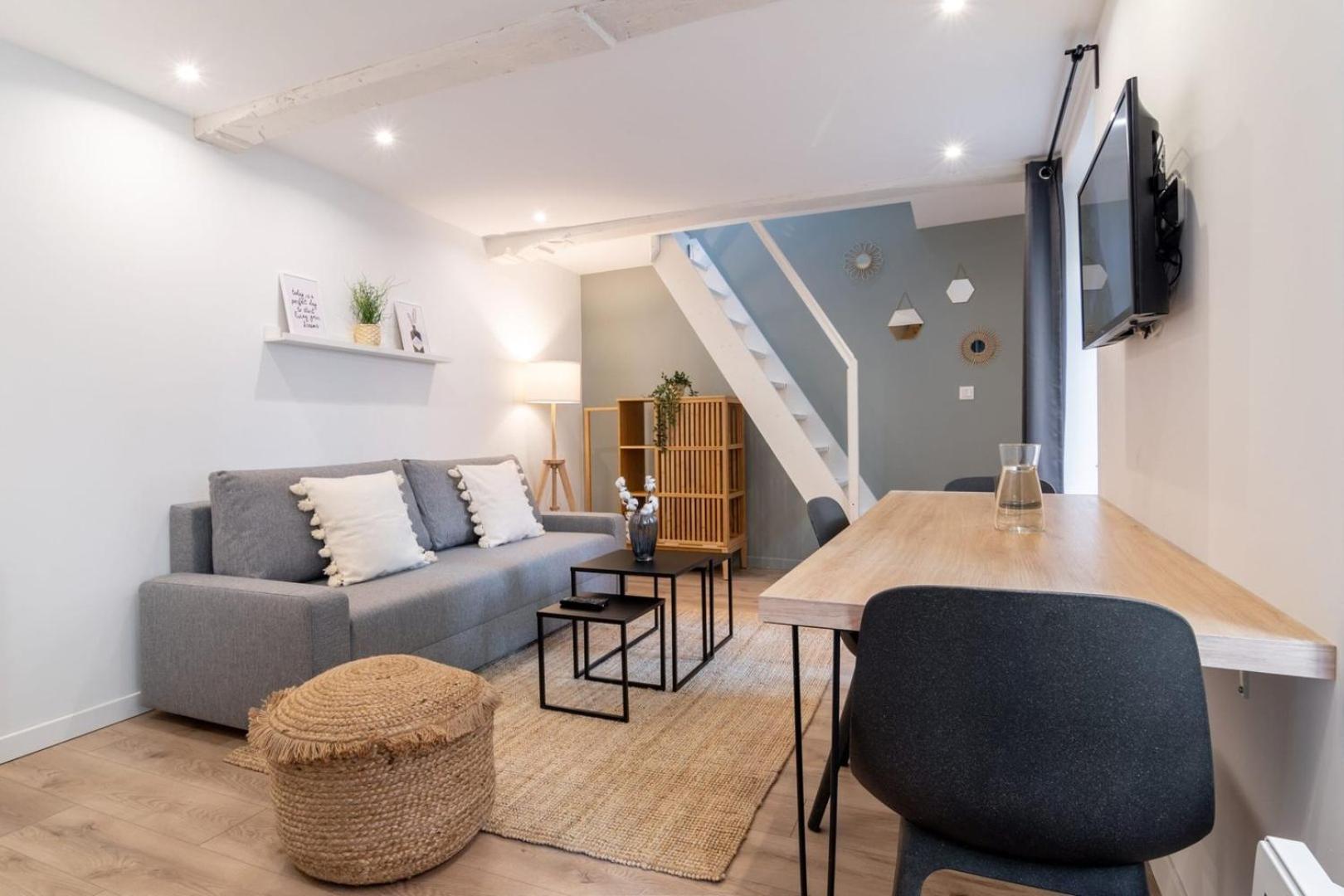 Hypercentre / Gares - Duplex Appartement *